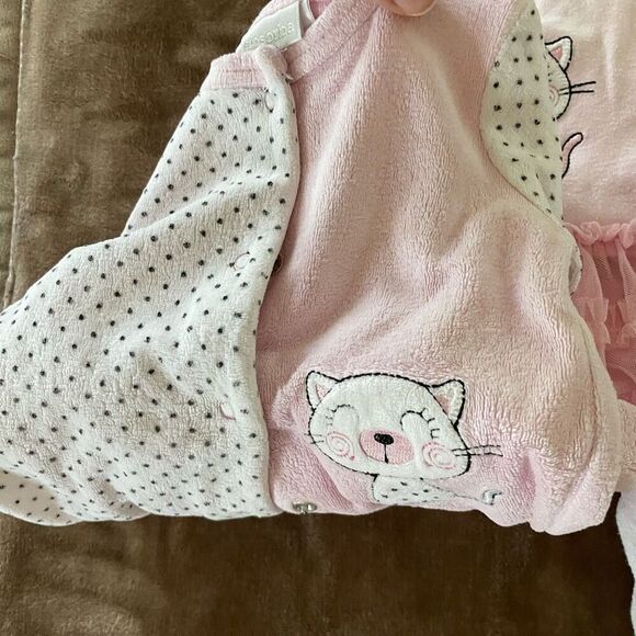Lot of 13 Items Baby Girls Fall/ Winter Clothing Size 0-3 Months - Picture 3 of 11